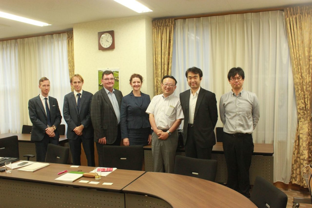 在日オーストラリア大使館首席公使ご一行が来訪されました 北海道大学 農学部 大学院農学院 大学院農学研究院
